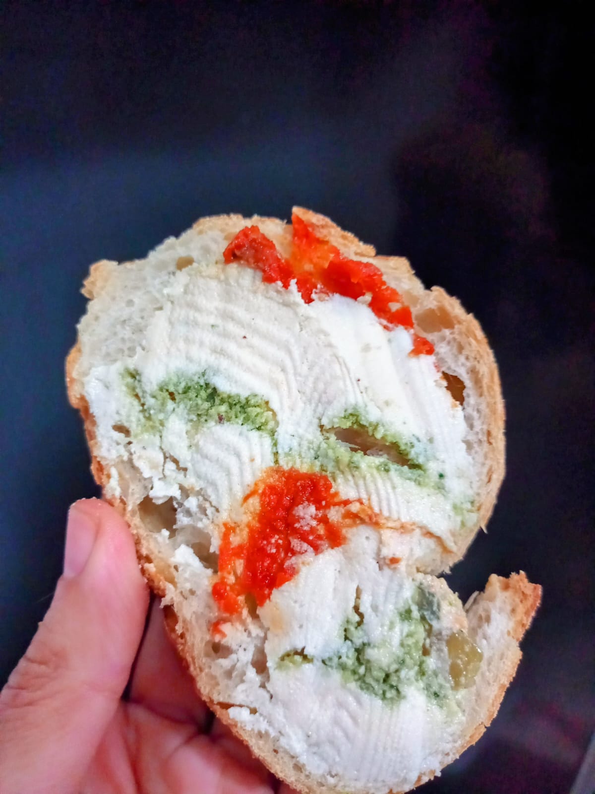 Terrine Caprese de Queijo com Pesto e Tomate Seco 200G - Image 3